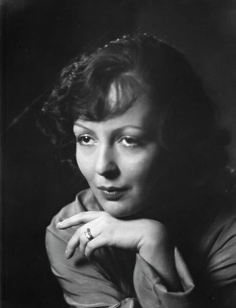 Parlo, Dita, Miss, portrait photograph, 1932 Feb. 22. Creator: Arnold Genthe