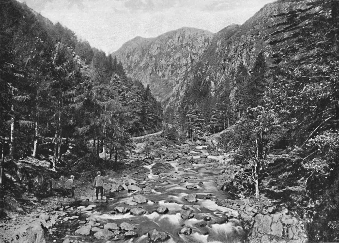 Framed Print : The Pass of Aberglaslyn, North Wales, c1896. Artist: I Slater Framed Print : The Pass of Aberglaslyn, North Wales, c1896. Artist: I Slater