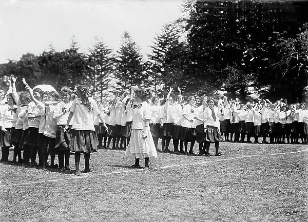 Pass ball relay, Pelham Bay Park, 1911. Creator: Bain News Service