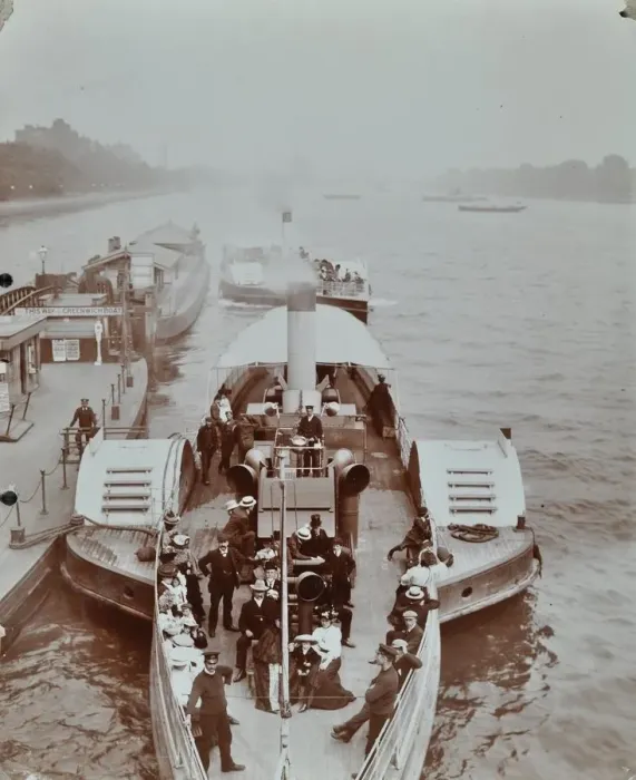 Framed Print : Passengers on the London Steamboat Service, River Thames, London, 1907 Framed Print : Passengers on the London Steamboat Service, River Thames, London, 1907
