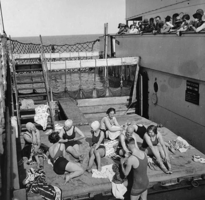 Framed Print : Passengers sunbathing on a Cunard Line cruise to the West Indies, January-March 1931