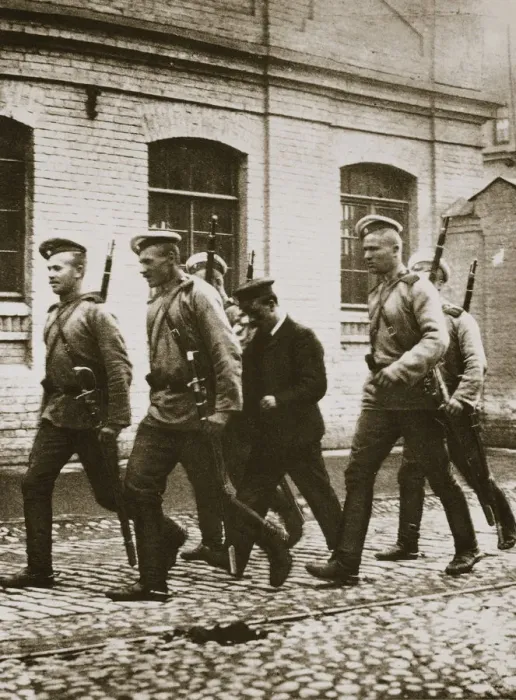 Framed Print : A patrol hunting down suspects following the revolt at Vyborg, Russia, early 20th century Framed Print : A patrol hunting down suspects following the revolt at Vyborg, Russia, early 20th century