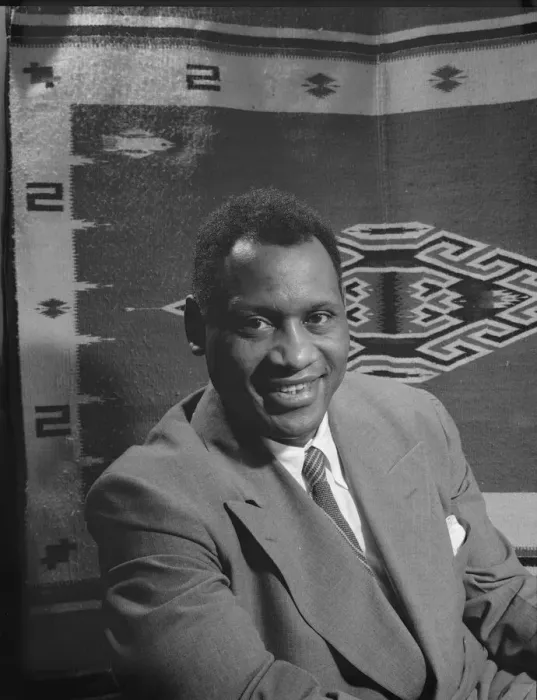 Framed Print : Paul Robeson, baritone, Washington, D. C, 1942. Creator: Gordon Parks Framed Print : Paul Robeson, baritone, Washington, D. C, 1942. Creator: Gordon Parks
