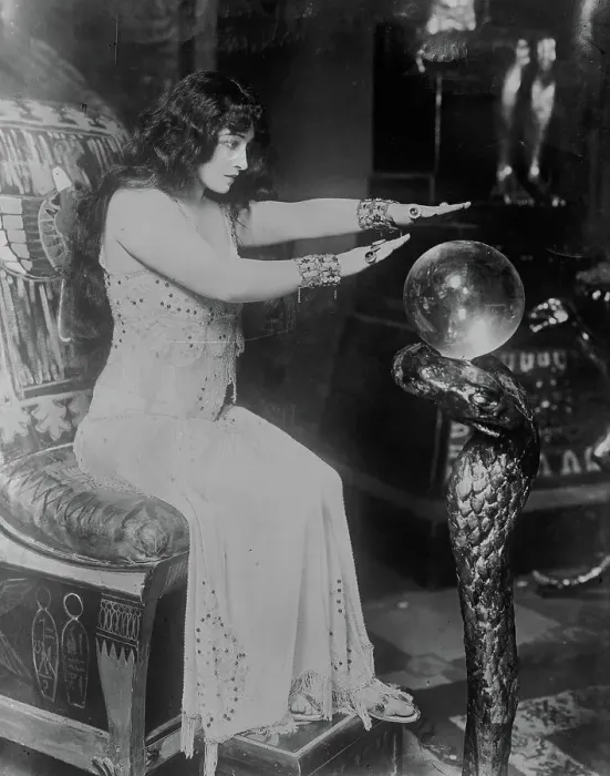 Framed Print : Pauline Frederick - Potiphar's wife, between c1910 and c1915. Creator: Bain News Service Framed Print : Pauline Frederick - Potiphar's wife, between c1910 and c1915. Creator: Bain News Service