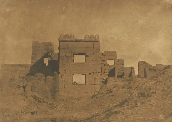 Framed Print : Pavillon ou Gynecee de Rhamses-Meiamoun, a Medinet-habou, 1849-50 Framed Print : Pavillon ou Gynecee de Rhamses-Meiamoun, a Medinet-habou, 1849-50