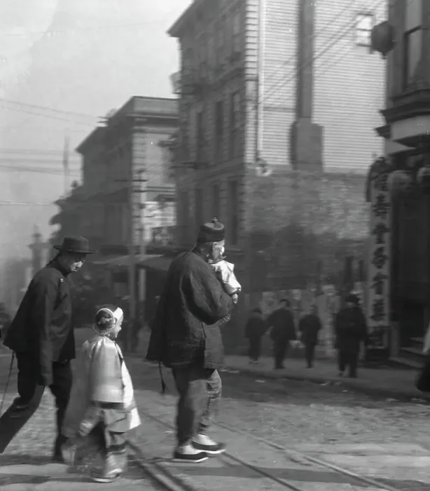 Framed Print : Paying New Year's calls, Chinatown, San Francisco, between 1896 and 1906. Creator: Arnold Genthe Framed Print : Paying New Year's calls, Chinatown, San Francisco, between 1896 and 1906. Creator: Arnold Genthe