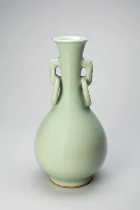 Framed Print : Pear-Shaped Vase with Dragon-Head Ring Handles, Yuan dynasty (1279-1368), 14th century. Creator: Unknown Framed Print : Pear-Shaped Vase with Dragon-Head Ring Handles, Yuan dynasty (1279-1368), 14th century. Creator: Unknown