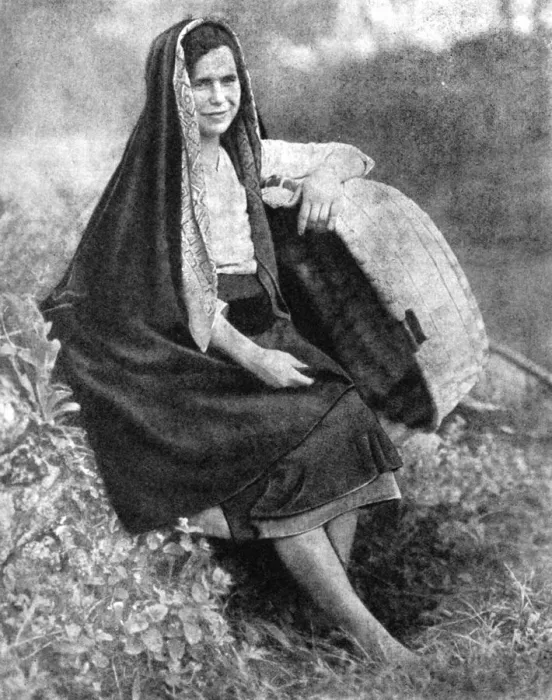 Framed Print : Peasant woman, northern Portugal, 1936. Artist: O Bobone Framed Print : Peasant woman, northern Portugal, 1936. Artist: O Bobone