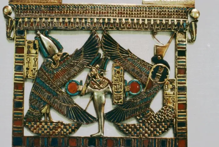 Framed Print : Pectoral Plaque from the Tomb of Tutakhamun, New Kingdom, c1332BC-1323 BC Framed Print : Pectoral Plaque from the Tomb of Tutakhamun, New Kingdom, c1332BC-1323 BC