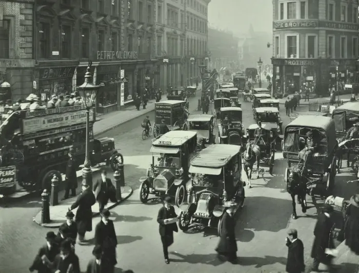 Framed Print : Pedestrians and traffic, Victoria Street, London, April 1912 Framed Print : Pedestrians and traffic, Victoria Street, London, April 1912
