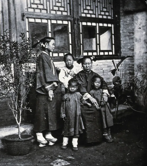 Framed Print : Peking, Pechili province, China, 1981 (from a negative of 1869). Creator: John Thomson Framed Print : Peking, Pechili province, China, 1981 (from a negative of 1869). Creator: John Thomson