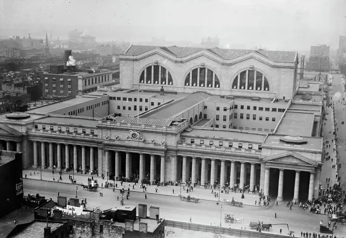 Framed Print : Penn. RR Station from Gimbel's N.Y. between c1910 and c1915. Creator: Bain News Service Framed Print : Penn. RR Station from Gimbel's N.Y. between c1910 and c1915. Creator: Bain News Service