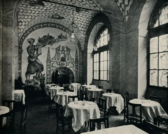 Framed Print : The Penna D Oca Restaurant, Main dining room, c1928 Framed Print : The Penna D Oca Restaurant, Main dining room, c1928