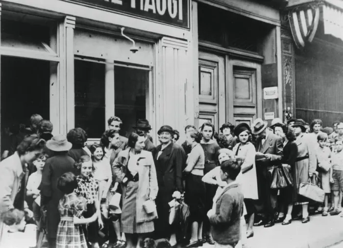 Framed Print : People queuing outside a dairy shop, German-occupied Paris, 26 July 1940 Framed Print : People queuing outside a dairy shop, German-occupied Paris, 26 July 1940