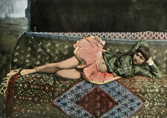 Framed Print : Persane Dans Le Harem, (Persian in the Harem), 1900. Creator: Unknown Framed Print : Persane Dans Le Harem, (Persian in the Harem), 1900. Creator: Unknown