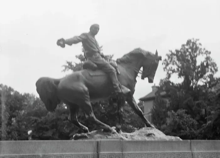 Framed Print : Philip Henry Sheridan - Equestrian statues in Washington, D.C. between 1911 and 1942. Creator: Arnold Genthe Framed Print : Philip Henry Sheridan - Equestrian statues in Washington, D.C. between 1911 and 1942. Creator: Arnold Genthe