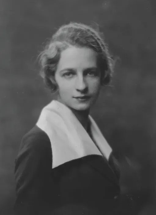 Framed Print : Phillips, Charlotte, Miss, portrait photograph, 1916. Creator: Arnold Genthe Framed Print : Phillips, Charlotte, Miss, portrait photograph, 1916. Creator: Arnold Genthe