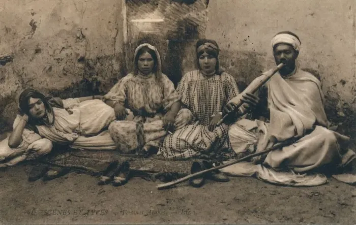 Framed Print : A photograph depicting traditional Arab people, c1909 Framed Print : A photograph depicting traditional Arab people, c1909