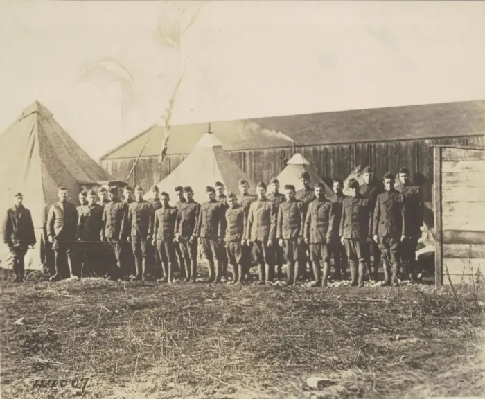 Framed Print : Photograph of World War I soldiers, 1918. Creator: Unknown