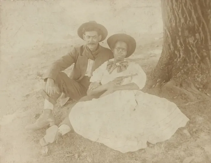 Framed Print : Photograph of a young couple in Texas, ca. 1920s. Creator: Unknown Framed Print : Photograph of a young couple in Texas, ca. 1920s. Creator: Unknown