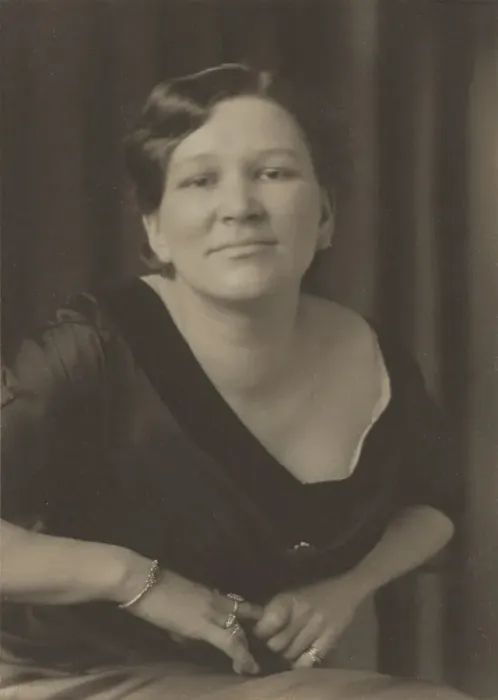 Framed Print : Phyllis Hatton, about 1900. Creator: Frederick Henry Evans Framed Print : Phyllis Hatton, about 1900. Creator: Frederick Henry Evans