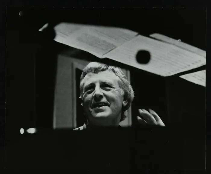 Framed Print : Pianist Brian Dee, Lansdowne Studios, Holland Park, London, 1989. Artist: Denis Williams Framed Print : Pianist Brian Dee, Lansdowne Studios, Holland Park, London, 1989. Artist: Denis Williams