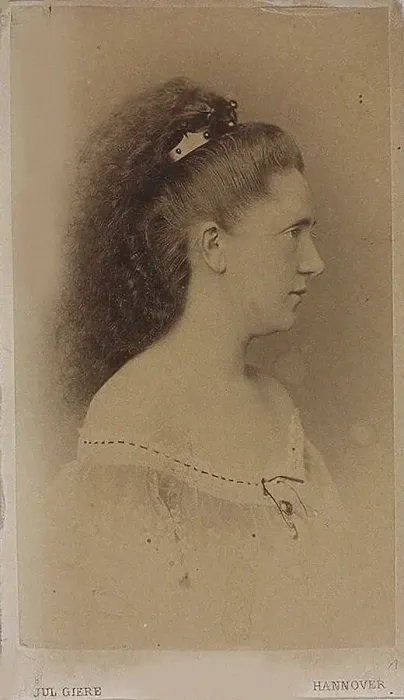 Framed Print : Pianist and composer Ingeborg Bronsart von Schellendorf (1840-1913). Creator: Photo studio Julius Giere, Hannover Framed Print : Pianist and composer Ingeborg Bronsart von Schellendorf (1840-1913). Creator: Photo studio Julius Giere, Hannover