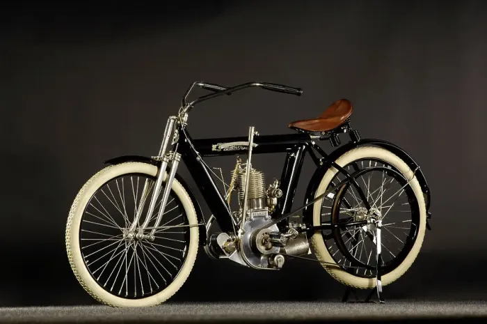 Framed Print : Pierce Arrow single 1911. Artist: Simon Clay Framed Print : Pierce Arrow single 1911. Artist: Simon Clay