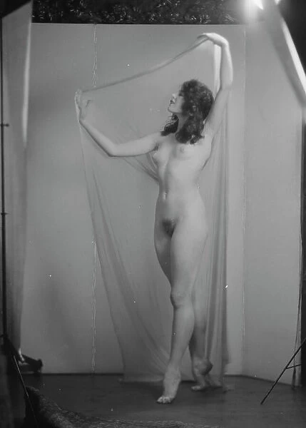Pierce, Phyllis, Miss, portrait photograph, 1926 Creator: Arnold Genthe