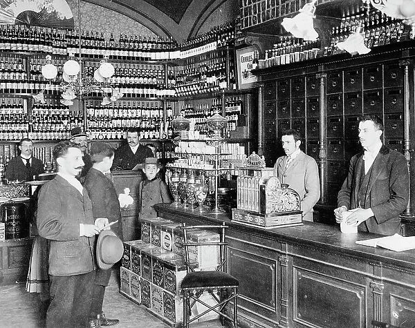 Pinter Synla Liquors, Austro-Hungary, between 1895 and 1910. Creator: Unknown