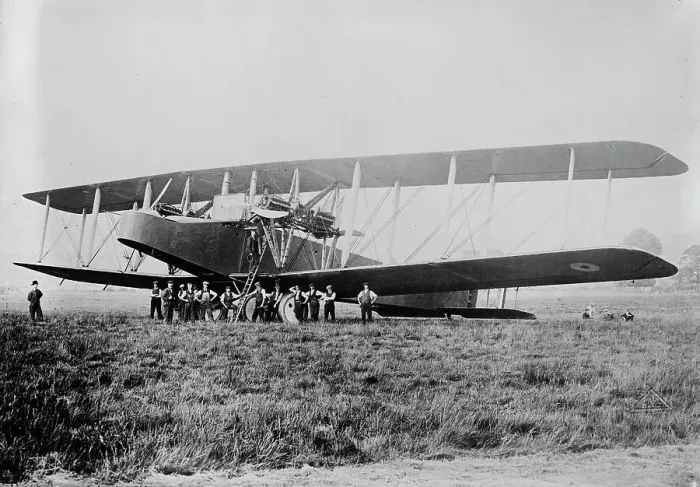 Framed Print : Plane British Handley Page, between c1915 and c1920. Creator: Bain News Service Framed Print : Plane British Handley Page, between c1915 and c1920. Creator: Bain News Service