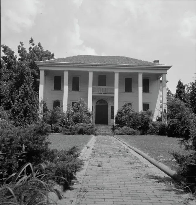 Framed Print : Plantation owner's home, Marshallville, Georgia, 1937. Creator: Dorothea Lange Framed Print : Plantation owner's home, Marshallville, Georgia, 1937. Creator: Dorothea Lange