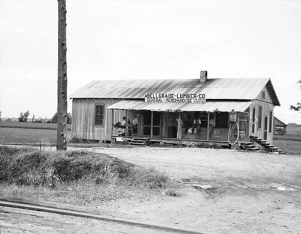 Plantation store, Mississippi Delta, 1936. Creator: Dorothea Lange