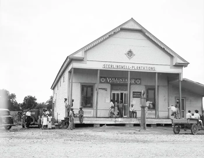 Framed Print : A plantation store near Clarksville, Mississippi, 1936. Creator: Dorothea Lange Framed Print : A plantation store near Clarksville, Mississippi, 1936. Creator: Dorothea Lange