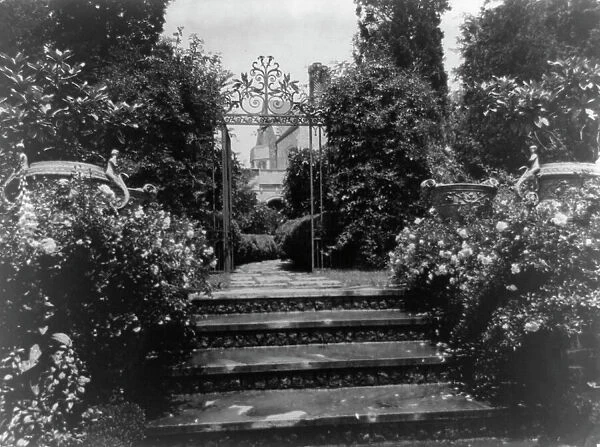 'Planting Fields' William Robertson Coe house, 1395 Planting Fields Road, Oyster Bay, New York, 1926 Creator: Frances Benjamin Johnston. 'Planting Fields' William Robertson Coe house, 1395 Planting Fields Road, Oyster Bay, New York