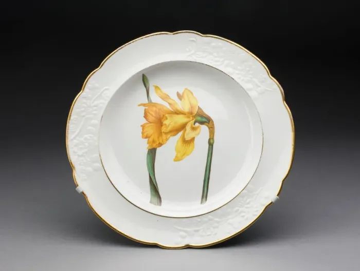 Framed Print : Plate, Stoke on Trent, c. 1800. Creator: Spode Ceramic Works Framed Print : Plate, Stoke on Trent, c. 1800. Creator: Spode Ceramic Works