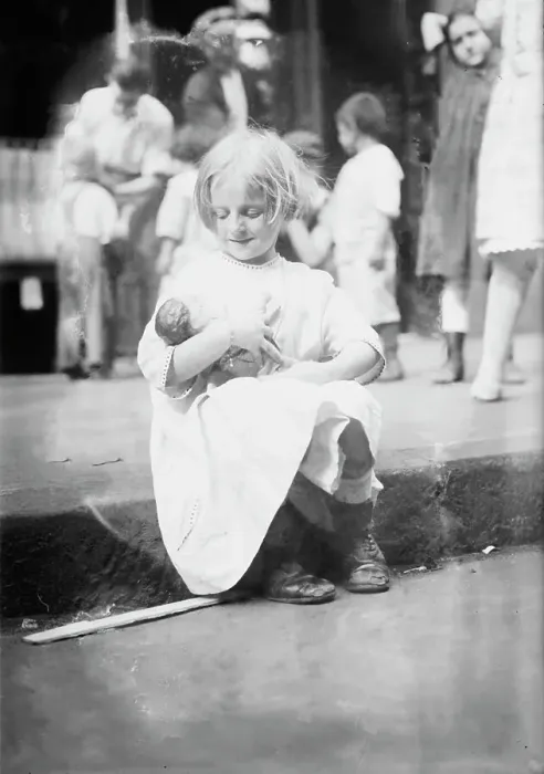 Framed Print : On a play Street, New York, between c1910 and c1915. Creator: Bain News Service Framed Print : On a play Street, New York, between c1910 and c1915. Creator: Bain News Service