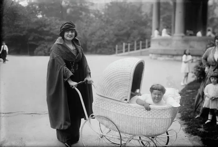 Framed Print : Ponselle, between c1915 and c1920. Creator: Bain News Service Framed Print : Ponselle, between c1915 and c1920. Creator: Bain News Service