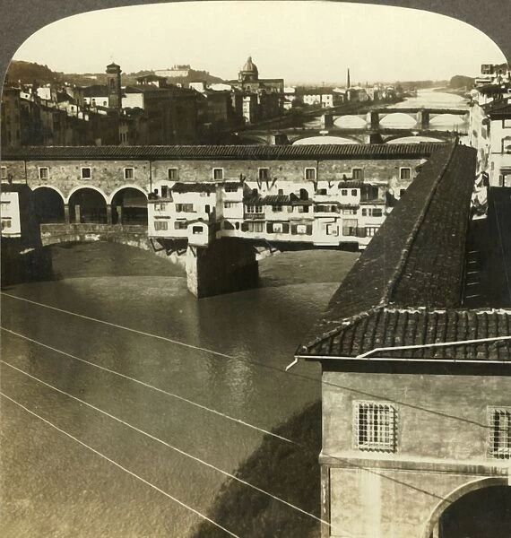 Ponte Vechio and westward sweep of the river Arno, at Florence, Italy, c1909. Creator: Unknown