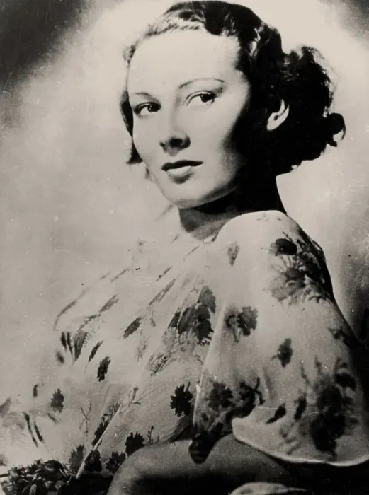 Framed Print : Portrait of the actress Lída Baarová (1914-2000), c1935. Creator: Anonymous Framed Print : Portrait of the actress Lída Baarová (1914-2000), c1935. Creator: Anonymous