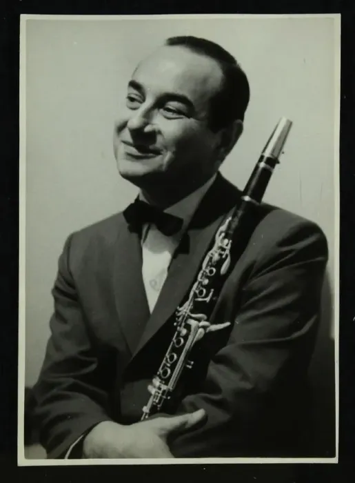 Framed Print : Portrait of American clarinetist Peanuts Hucko, 1950s. Artist: Denis Williams Framed Print : Portrait of American clarinetist Peanuts Hucko, 1950s. Artist: Denis Williams