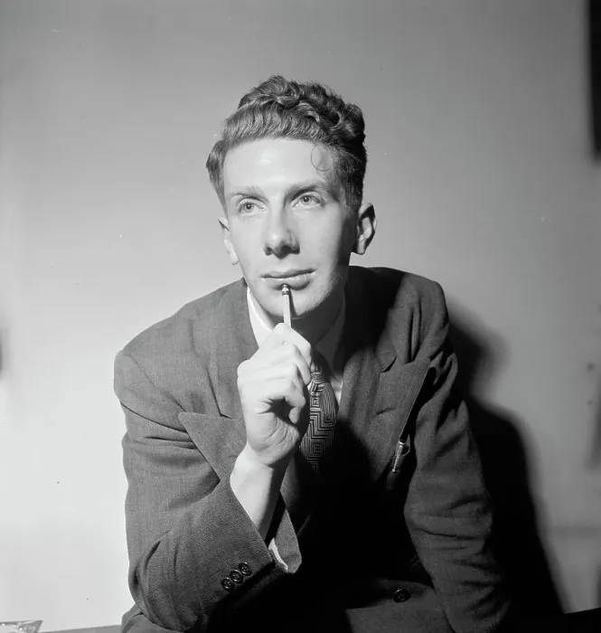 Framed Print : Portrait of Andy Gurwitch, New York, N.Y.(?), ca. July 1947. Creator: William Paul Gottlieb Framed Print : Portrait of Andy Gurwitch, New York, N.Y.(?), ca. July 1947. Creator: William Paul Gottlieb