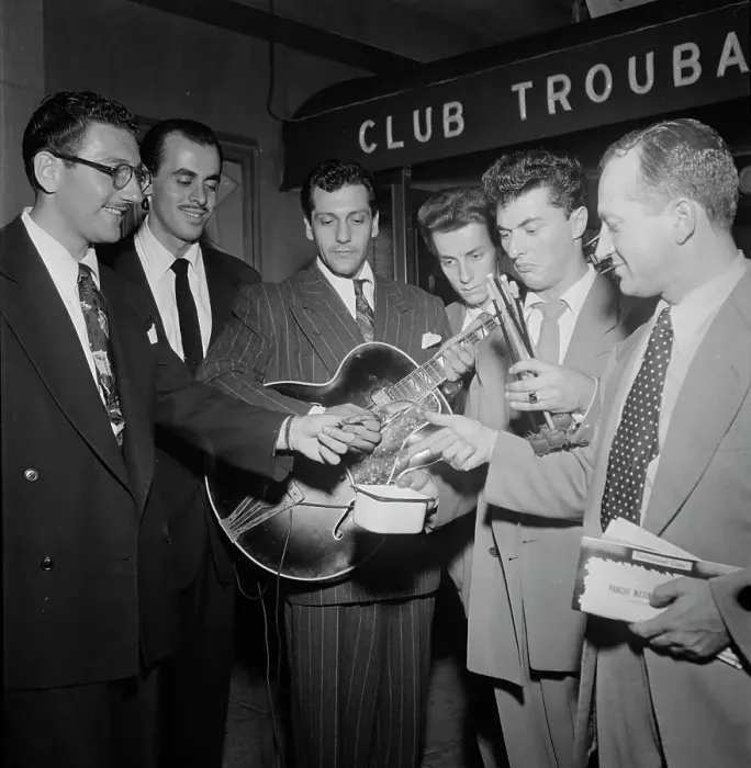 Framed Print : Portrait of Bill (Buddy) De Arango, Terry Gibbs, and Harry Biss, Club Troubadour, New York, 1946. Creator: William Paul Gottlieb Framed Print : Portrait of Bill (Buddy) De Arango, Terry Gibbs, and Harry Biss, Club Troubadour, New York, 1946. Creator: William Paul Gottlieb