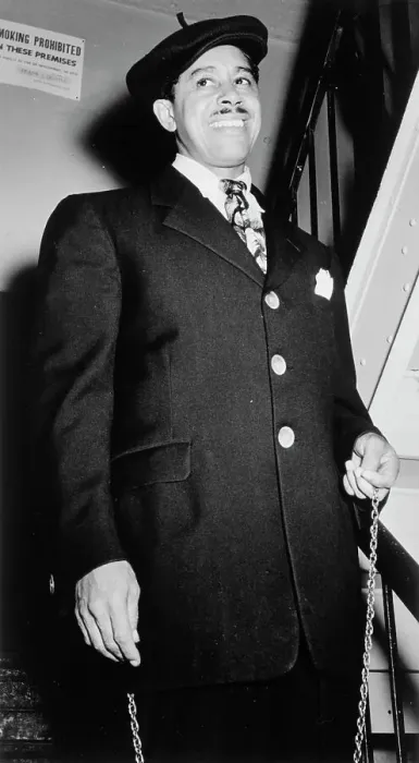 Framed Print : Portrait of Cab Calloway, Strand Theater, New York, N.Y. ca. Mar. 1947. Creator: William Paul Gottlieb Framed Print : Portrait of Cab Calloway, Strand Theater, New York, N.Y. ca. Mar. 1947. Creator: William Paul Gottlieb