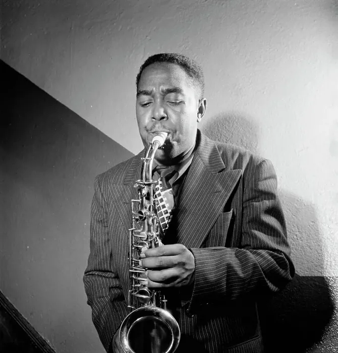 Framed Print : Portrait of Charlie Parker, Carnegie Hall, New York, N.Y. ca. 1947. Creator: William Paul Gottlieb Framed Print : Portrait of Charlie Parker, Carnegie Hall, New York, N.Y. ca. 1947. Creator: William Paul Gottlieb