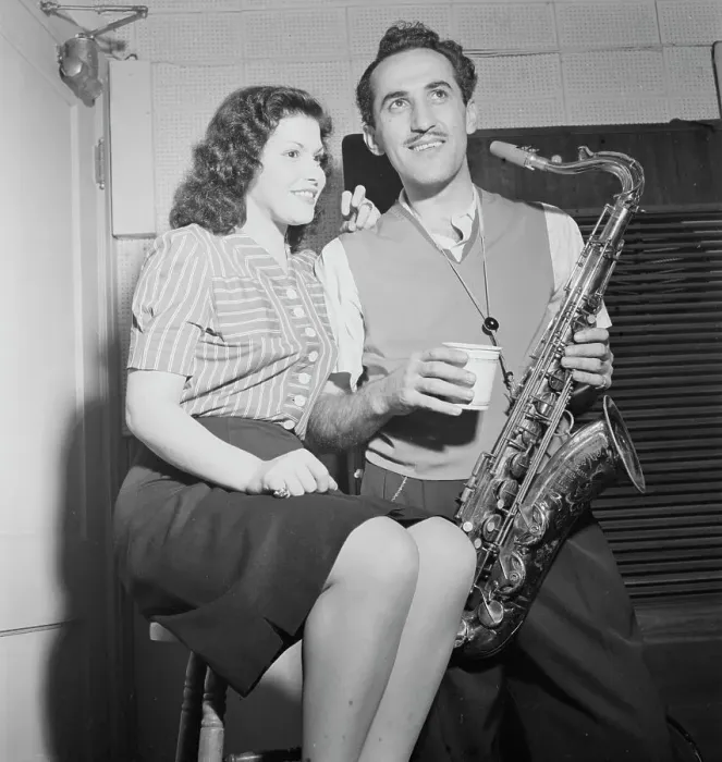 Framed Print : Portrait of Charlie Ventura and Lilyann Carol, National studio, New York, N.Y. ca. Oct. 1946. Creator: William Paul Gottlieb Framed Print : Portrait of Charlie Ventura and Lilyann Carol, National studio, New York, N.Y. ca. Oct. 1946. Creator: William Paul Gottlieb