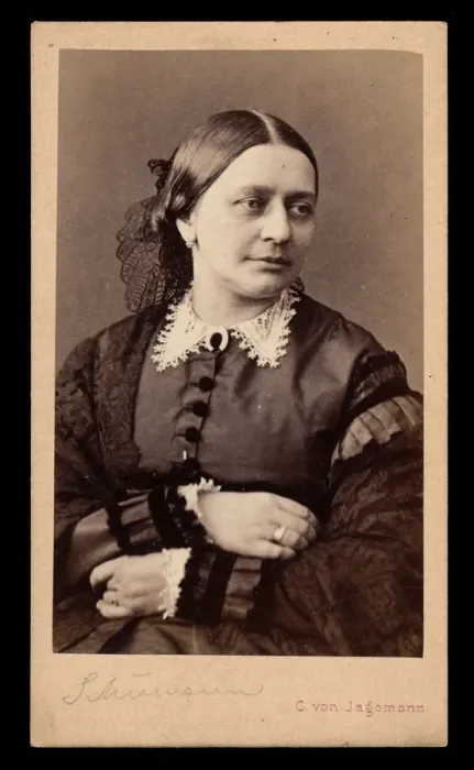 Framed Print : Portrait of Clara Schumann (1819-1896), 1866 Framed Print : Portrait of Clara Schumann (1819-1896), 1866
