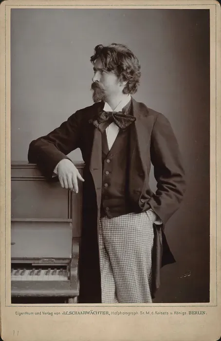 Framed Print : Portrait of the composer Ferruccio Busoni (1866-1924), 1898. Creator: Schaarwächter, Julius Cornelius (1847-1904) Framed Print : Portrait of the composer Ferruccio Busoni (1866-1924), 1898. Creator: Schaarwächter, Julius Cornelius (1847-1904)