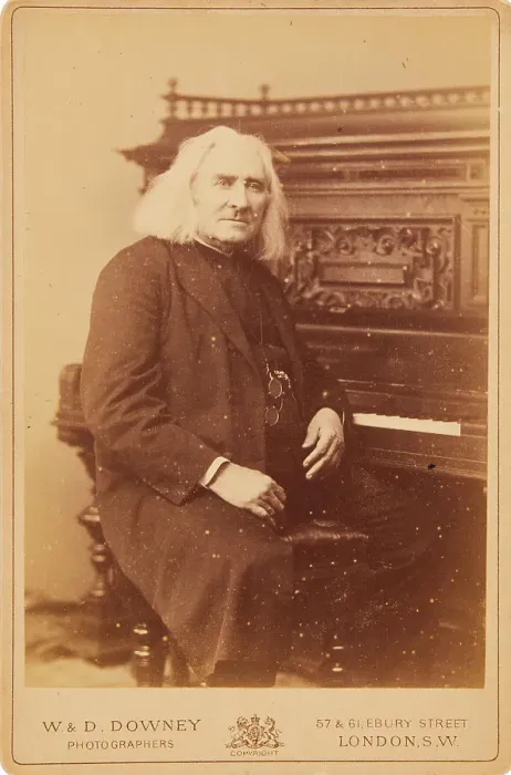 Framed Print : Portrait of the Composer Franz Liszt (1811-1886), 1880s. Creator: Photo studio W. & D. Downey; London () Framed Print : Portrait of the Composer Franz Liszt (1811-1886), 1880s. Creator: Photo studio W. & D. Downey; London ()