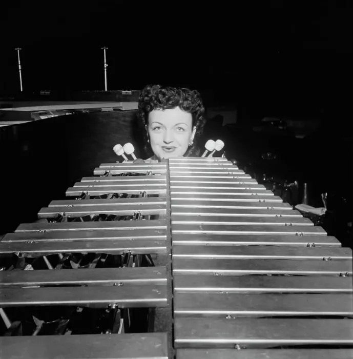 Framed Print : Portrait of Dardanelle, Washington, D.C. 1938. Creator: William Paul Gottlieb Framed Print : Portrait of Dardanelle, Washington, D.C. 1938. Creator: William Paul Gottlieb